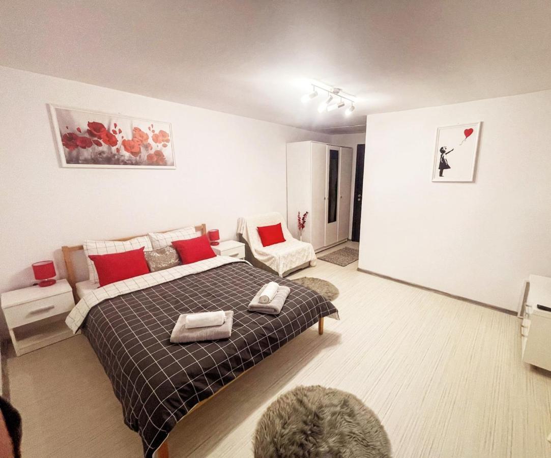 Buzz Apartment Cluj-Napoca Eksteriør billede